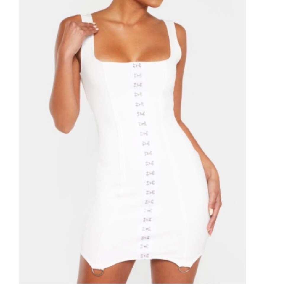 White bodycon dress